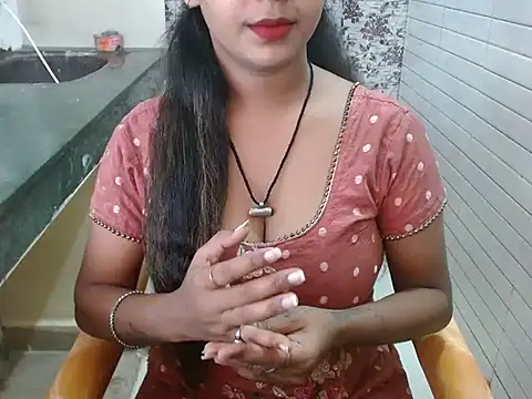 Snapshot of LovingPihu chatting on September 20, 5:08 am LovingPihu online show from September 20, 5:08 am