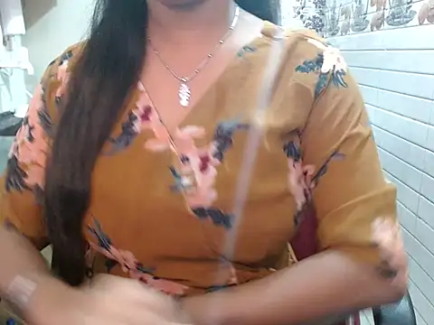 LovingPihu online show from March 21, 8:41 am