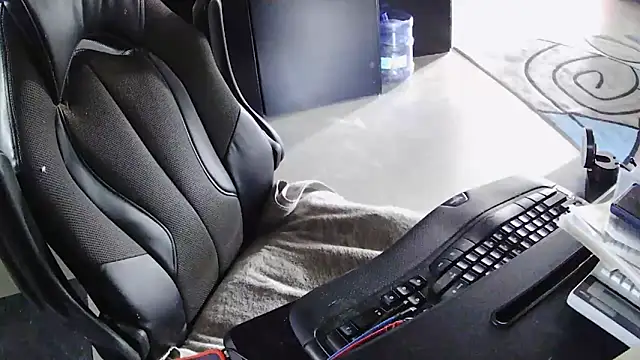 TrevorSteele online show from September 13, 2:50 pm