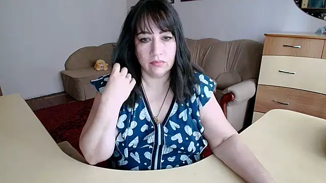 Lucretia Goldi  online show from November 6, 11:33 am