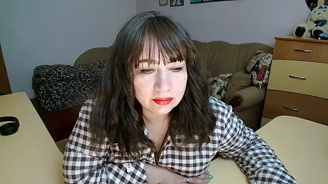 Lucretia Goldi  online show from March 9, 12:47 am