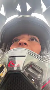 Snapshot of Lilith_Mark chatting on November 14, 4:28 pm Lilith Mark online show from November 14, 4:28 pm