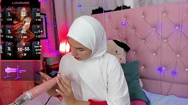 Snapshot of DarshaKhemu chatting on December 5, 12:52 am DarshaKhemu online show from December 5, 12:52 am