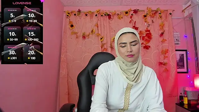 Snapshot of DarshaKhemu chatting on January 28, 8:47 pm DarshaKhemu online show from January 28, 8:47 pm