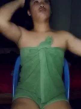 Snapshot of NannyNannybabe chatting on December 9, 9:58 pm NannyNannybabe online show from December 9, 9:58 pm