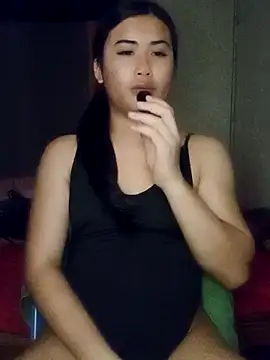 Snapshot of NannyNannybabe chatting on December 10, 2:06 pm NannyNannybabe online show from December 10, 2:06 pm