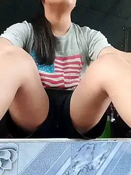 Snapshot of NannyNannybabe chatting on December 14, 10:24 am NannyNannybabe online show from December 14, 10:24 am