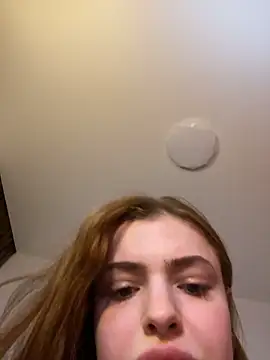 KylieStarrr online show from March 23, 10:03 pm