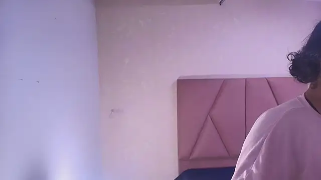 lay navas online show from October 27, 7:18 pm