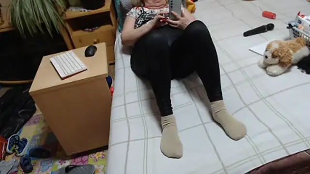 Margaret-milf online show from April 19, 7:38 pm