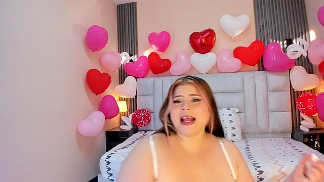 EYMI TOMSOM online show from February 15, 3:14 am