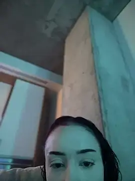 roxxxyrose online show from December 18, 1:59 am