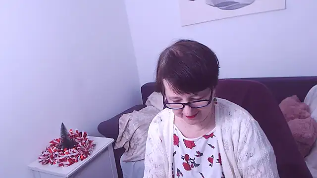 Snapshot of ChristaRose chatting on December 27, 2:58 am ChristaRose online show from December 27, 2:58 am