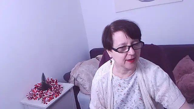 Snapshot of ChristaRose chatting on December 27, 6:10 pm ChristaRose online show from December 27, 6:10 pm