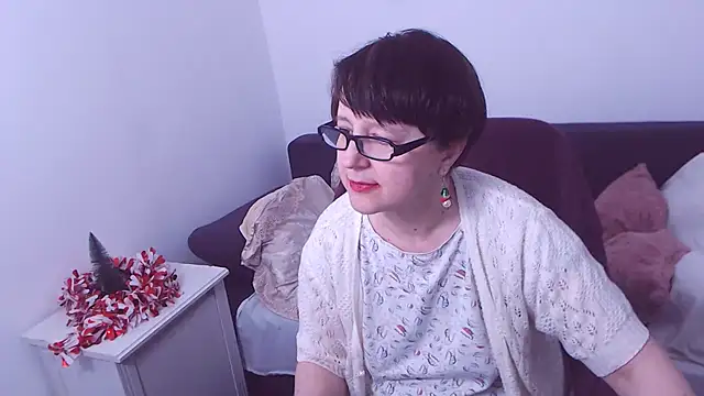 Snapshot of ChristaRose chatting on December 28, 3:37 am ChristaRose online show from December 28, 3:37 am