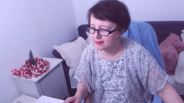 Snapshot of ChristaRose chatting on December 29, 5:53 am ChristaRose online show from December 29, 5:53 am