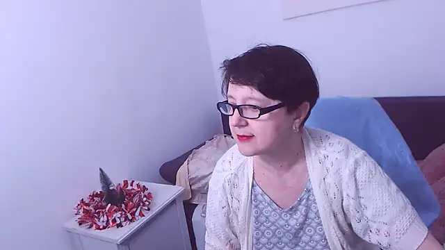 Snapshot of ChristaRose chatting on January 5, 12:42 am ChristaRose online show from January 5, 12:42 am