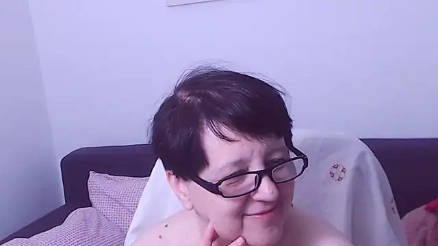 Snapshot of ChristaRose chatting on May 27, 7:11 pm ChristaRose online show from May 27, 7:11 pm