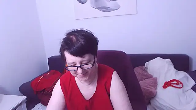 Snapshot of ChristaRose chatting on June 6, 8:35 pm ChristaRose online show from June 6, 8:35 pm
