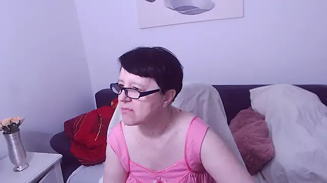 Snapshot of ChristaRose chatting on June 7, 11:47 am ChristaRose online show from June 7, 11:47 am
