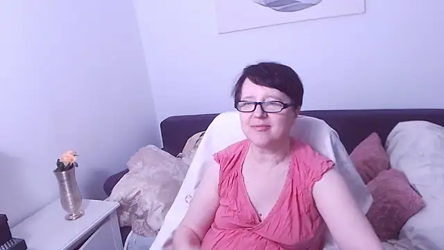 Snapshot of ChristaRose chatting on June 10, 11:13 pm ChristaRose online show from June 10, 11:13 pm
