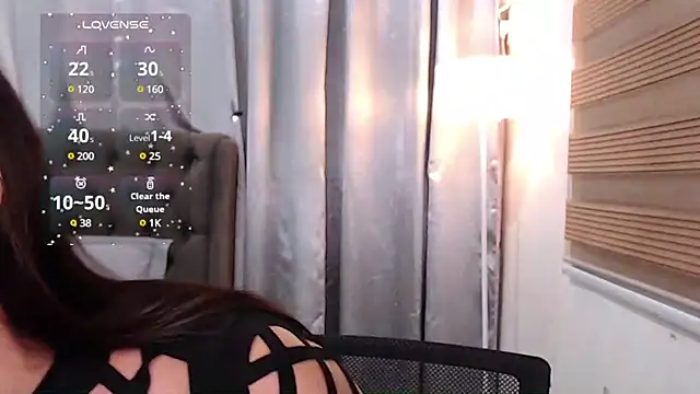 Snapshot of Local_Hoelyx chatting on January 11, 5:40 pm Local Hoelyx online show from January 11, 5:40 pm