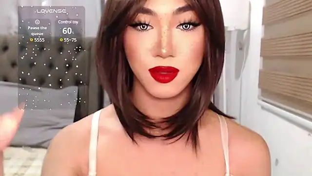 Snapshot of Local_Hoelyx chatting on January 14, 9:24 am Local Hoelyx online show from January 14, 9:24 am