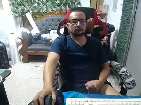 Snapshot of alexam_gal@xh chatting on December 21, 6:55 pm alexam galxh online show from December 21, 6:55 pm