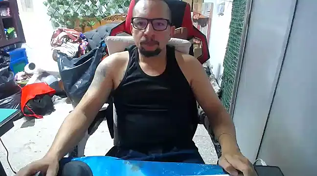 Snapshot of alexam_gal@xh chatting on February 1, 2:24 pm alexam galxh online show from February 1, 2:24 pm