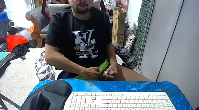 Snapshot of alexam_gal@xh chatting on February 5, 10:01 pm alexam galxh online show from February 5, 10:01 pm