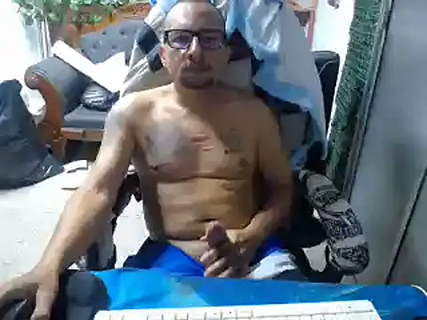 Snapshot of alexam_gal@xh chatting on February 27, 11:04 pm alexam galxh online show from February 27, 11:04 pm