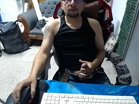 Snapshot of alexam_gal@xh chatting on March 7, 12:45 pm alexam galxh online show from March 7, 12:45 pm