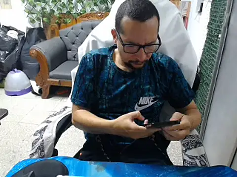 Snapshot of alexam_gal@xh chatting on March 21, 12:40 am alexam galxh online show from March 21, 12:40 am