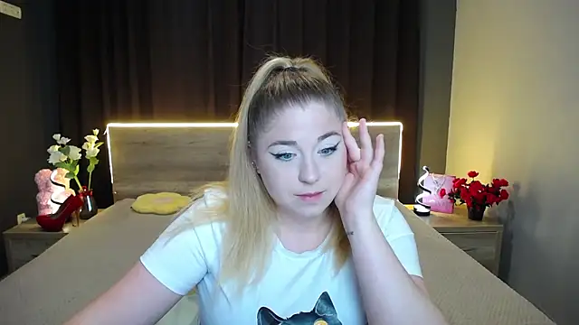 JessikaDaniel online show from December 2, 7:36 am