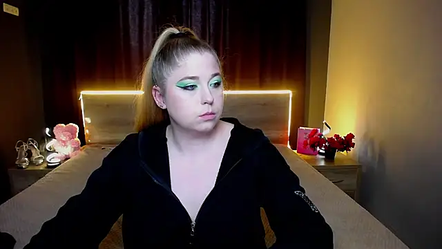 JessikaDaniel online show from February 5, 7:35 am