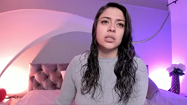 Snapshot of Nicolle_W chatting on February 25, 11:52 am Nicolle W online show from February 25, 11:52 am