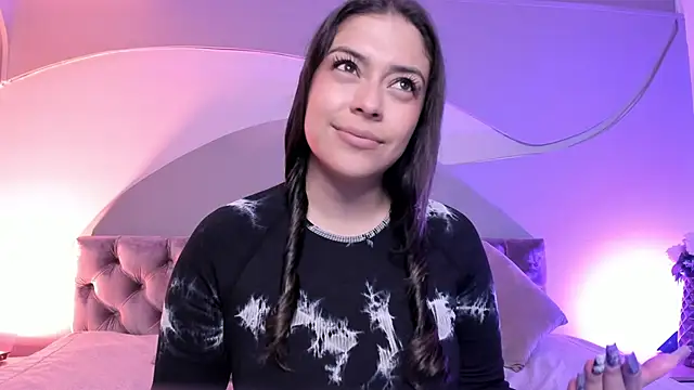 Snapshot of Nicolle_W chatting on February 26, 11:52 am Nicolle W online show from February 26, 11:52 am