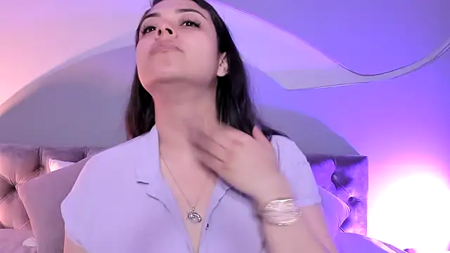 Snapshot of Nicolle_W chatting on March 8, 11:58 am Nicolle W online show from March 8, 11:58 am