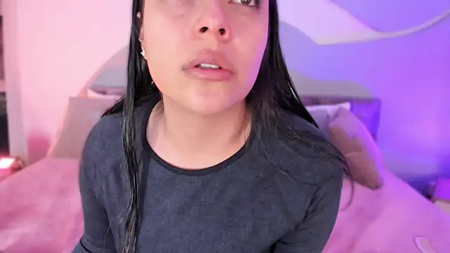 Snapshot of Nicolle_W chatting on September 22, 11:45 am Nicolle W online show from September 22, 11:45 am