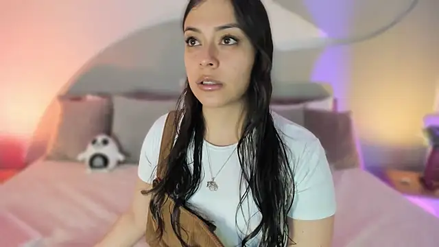 Snapshot of Nicolle_W chatting on October 11, 11:53 am Nicolle W online show from October 11, 11:53 am