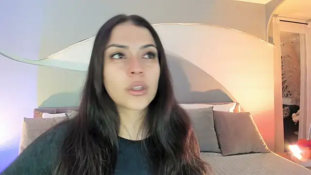 Snapshot of Nicolle_W chatting on November 12, 11:43 am Nicolle W online show from November 12, 11:43 am