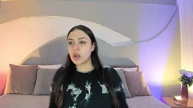 Snapshot of Nicolle_W chatting on November 14, 11:53 am Nicolle W online show from November 14, 11:53 am