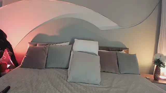 Snapshot of Nicolle_W chatting on November 27, 11:34 am Nicolle W online show from November 27, 11:34 am