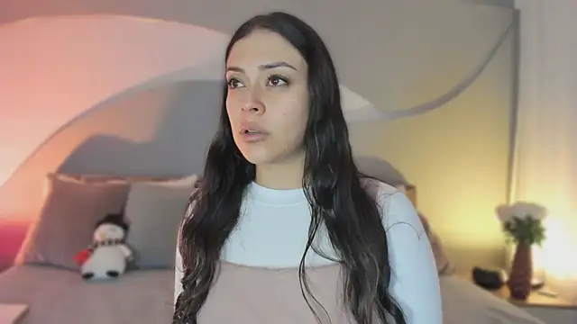 Snapshot of Nicolle_W chatting on December 4, 11:41 am Nicolle W online show from December 4, 11:41 am