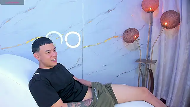 SecretsParty online show from October 31, 7:37 pm