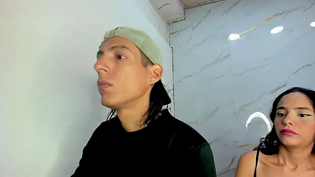 Snapshot of SecretsParty chatting on July 21, 1:46 pm SecretsParty online show from July 21, 1:46 pm