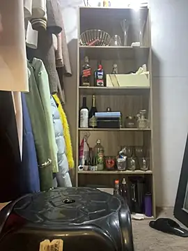 Snapshot of DulceMya6 chatting on December 20, 11:37 pm DulceMya6 online show from December 20, 11:37 pm