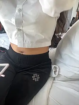 Snapshot of DulceMya6 chatting on November 28, 7:49 pm DulceMya6 online show from November 28, 7:49 pm