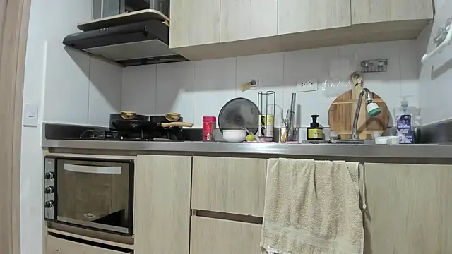 Snapshot of susy_angel chatting on November 4, 11:37 pm susy angel online show from November 4, 11:37 pm