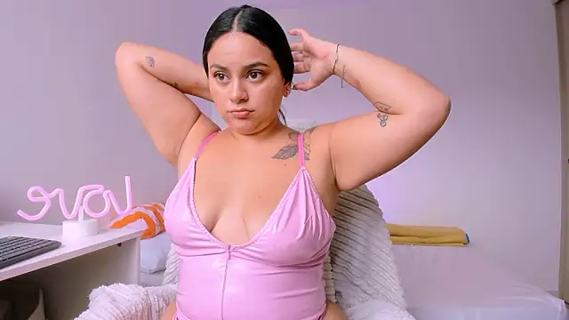 susy angel online show from February 2, 9:24 pm